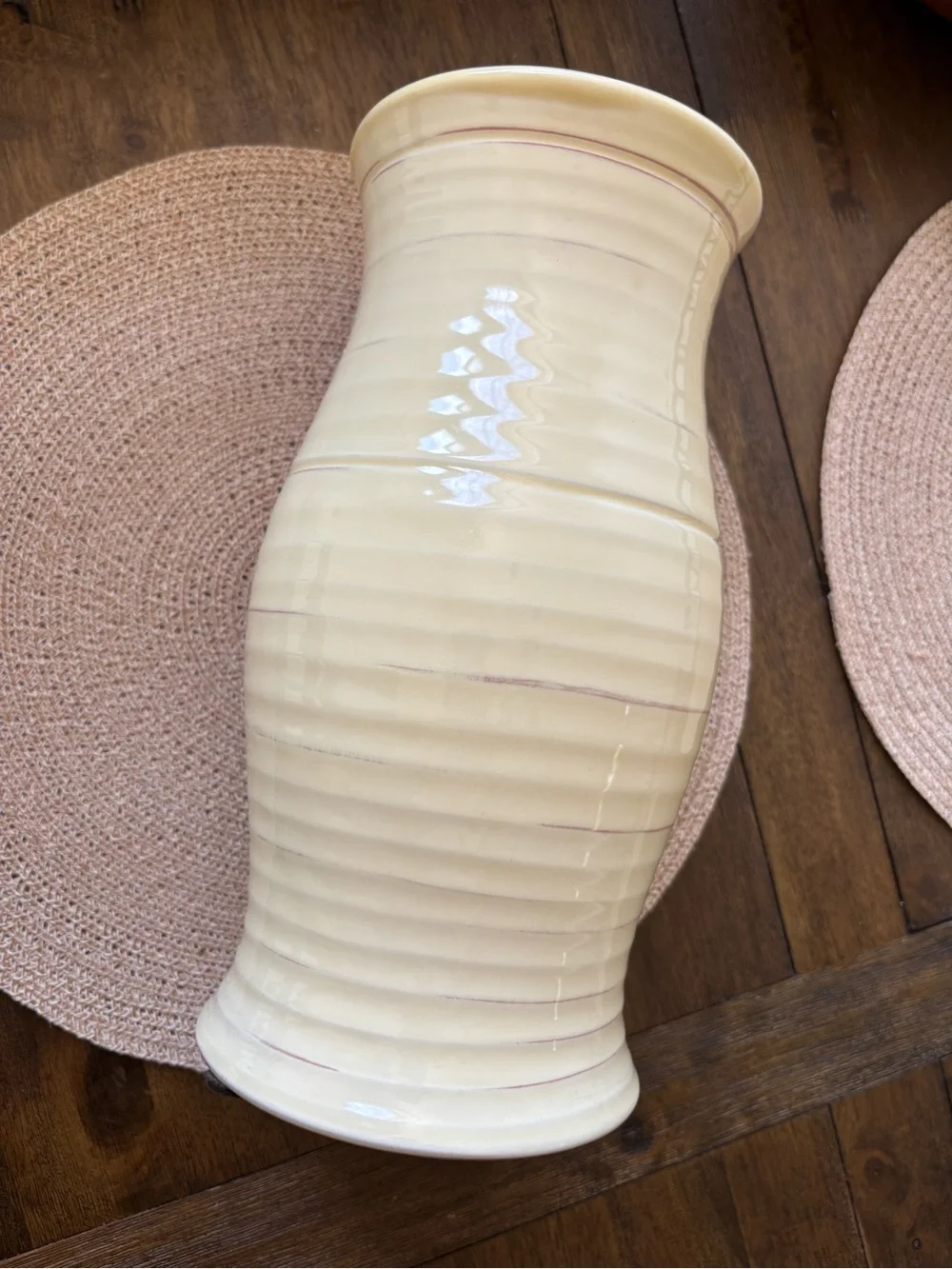 Ethan Allen Ribbed Cream Vase From Italy Flowers Plants Vintage